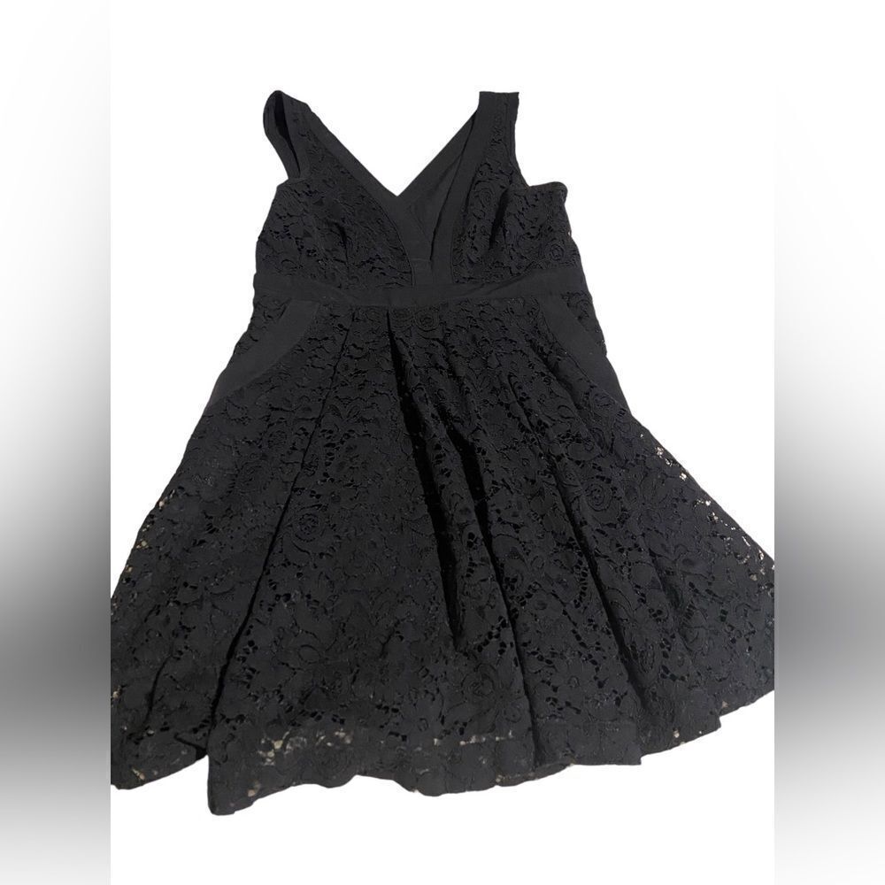 Free People size Xs lace dress black super cute in excellent condition